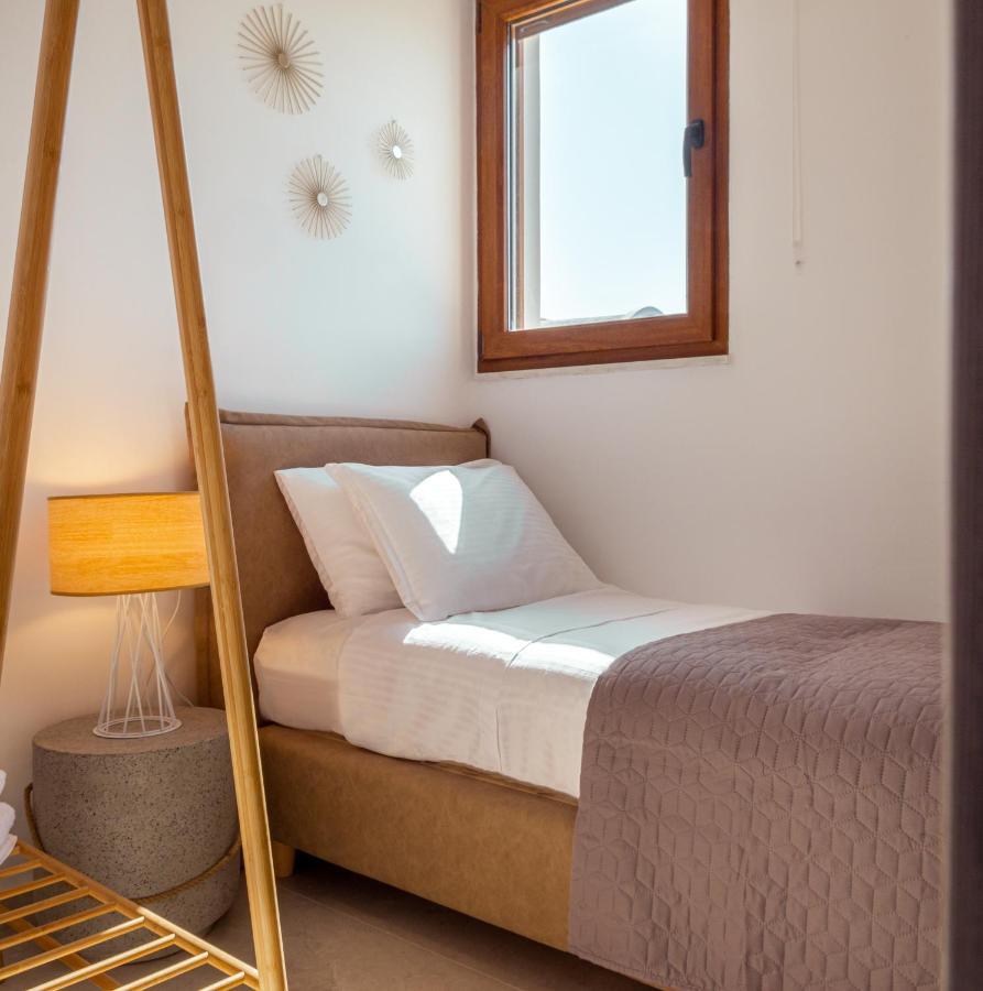 Villa Santa Maria With Private Pool And Sea View Afandu Zewnętrze zdjęcie