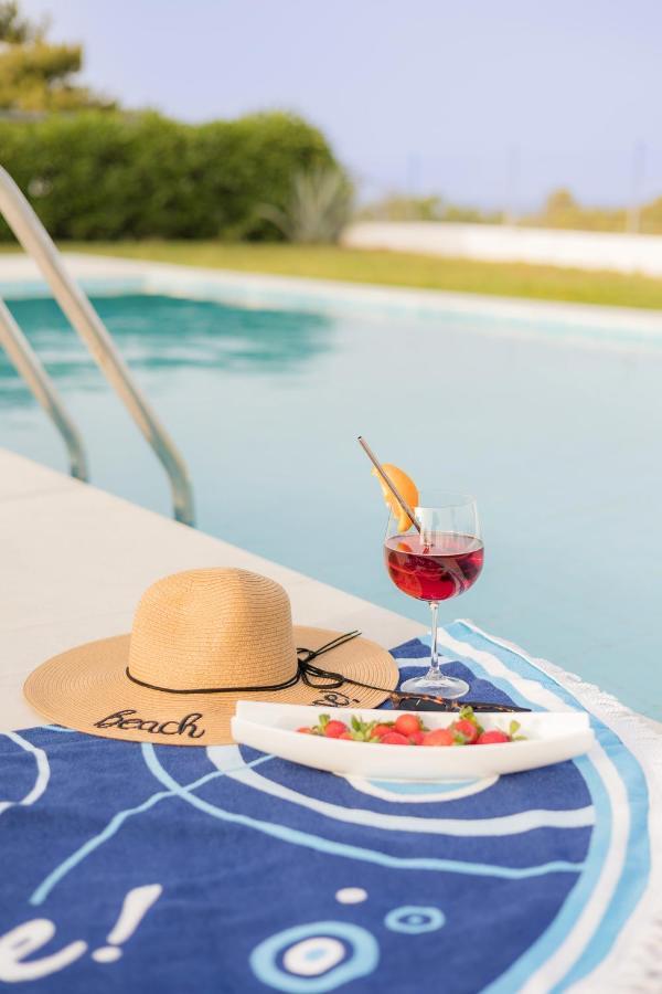 Villa Santa Maria With Private Pool And Sea View Afandu Zewnętrze zdjęcie